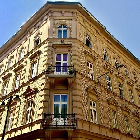 Homelike Luxury Flat On Gyulai Pal Boedapest Buitenkant foto